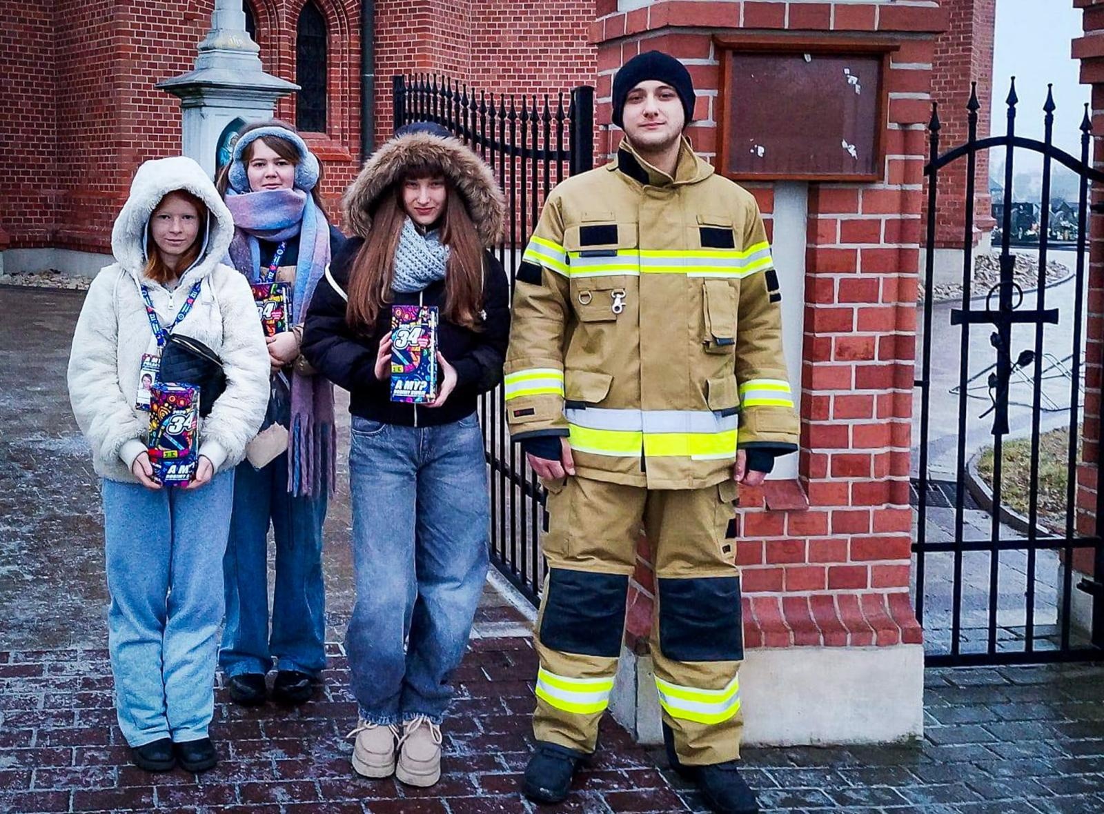 Zdjęcie w galerii na portalu naszraciborz.pl: 34. Finał Wielkiej Orkiestry Świątecznej Pomocy w gminie Krzanowice. Rekordowa zbiórka i ogromne zaangażowanie mieszkańców wiadomości z regionu