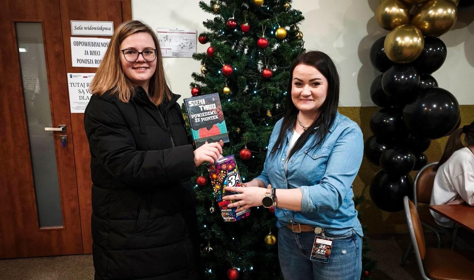 Zdjęcie w galerii na portalu naszraciborz.pl: 34. Finał Wielkiej Orkiestry Świątecznej Pomocy w gminie Krzanowice. Rekordowa zbiórka i ogromne zaangażowanie mieszkańców wiadomości z regionu