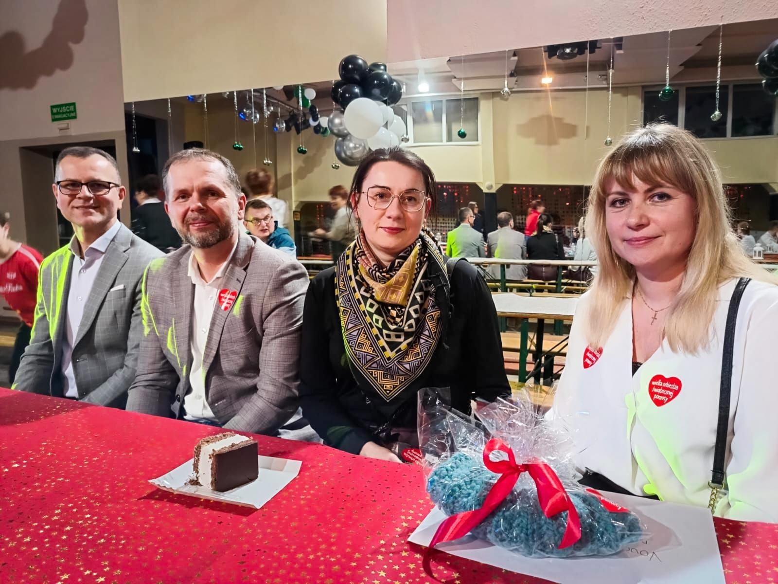 Zdjęcie w galerii na portalu naszraciborz.pl: 34. Finał Wielkiej Orkiestry Świątecznej Pomocy w gminie Krzanowice. Rekordowa zbiórka i ogromne zaangażowanie mieszkańców wiadomości z regionu