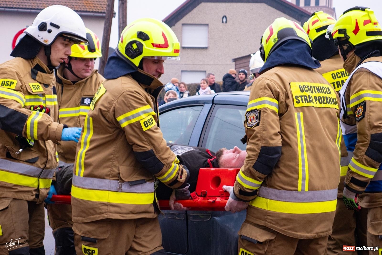 Zdjęcie w galerii na portalu naszraciborz.pl: Trzy OSP razem. Pokazy ratownictwa technicznego podczas finału WOŚP wiadomości z regionu