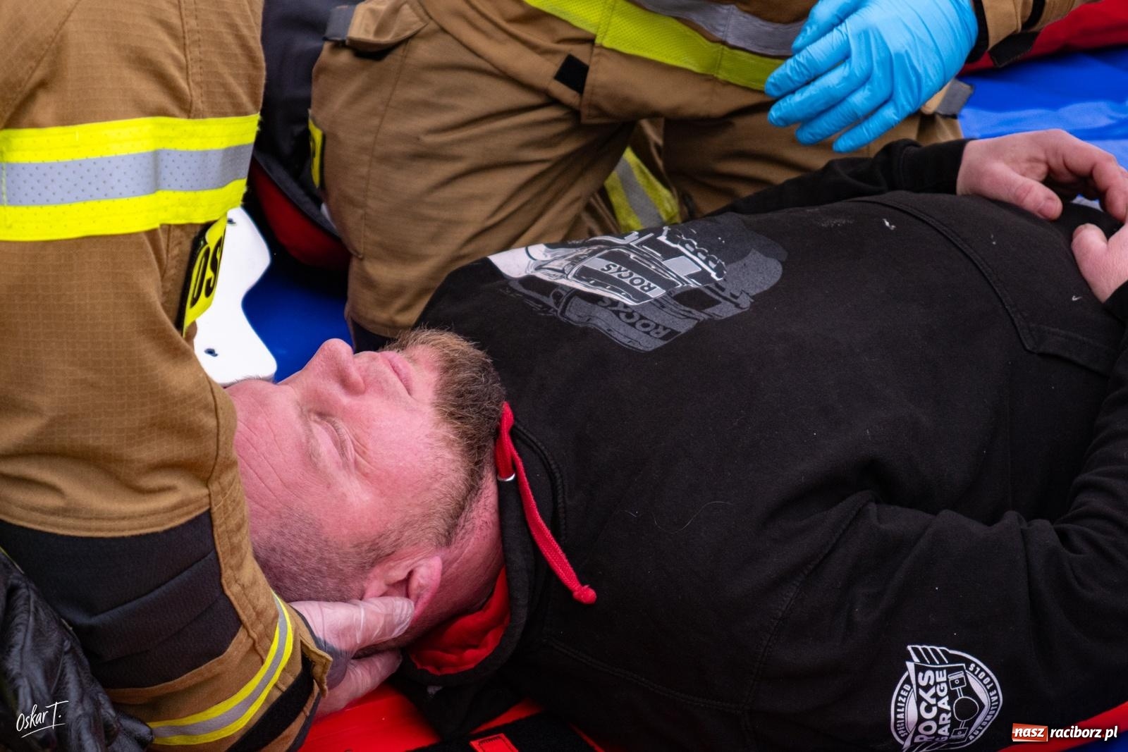 Zdjęcie w galerii na portalu naszraciborz.pl: Trzy OSP razem. Pokazy ratownictwa technicznego podczas finału WOŚP wiadomości z regionu