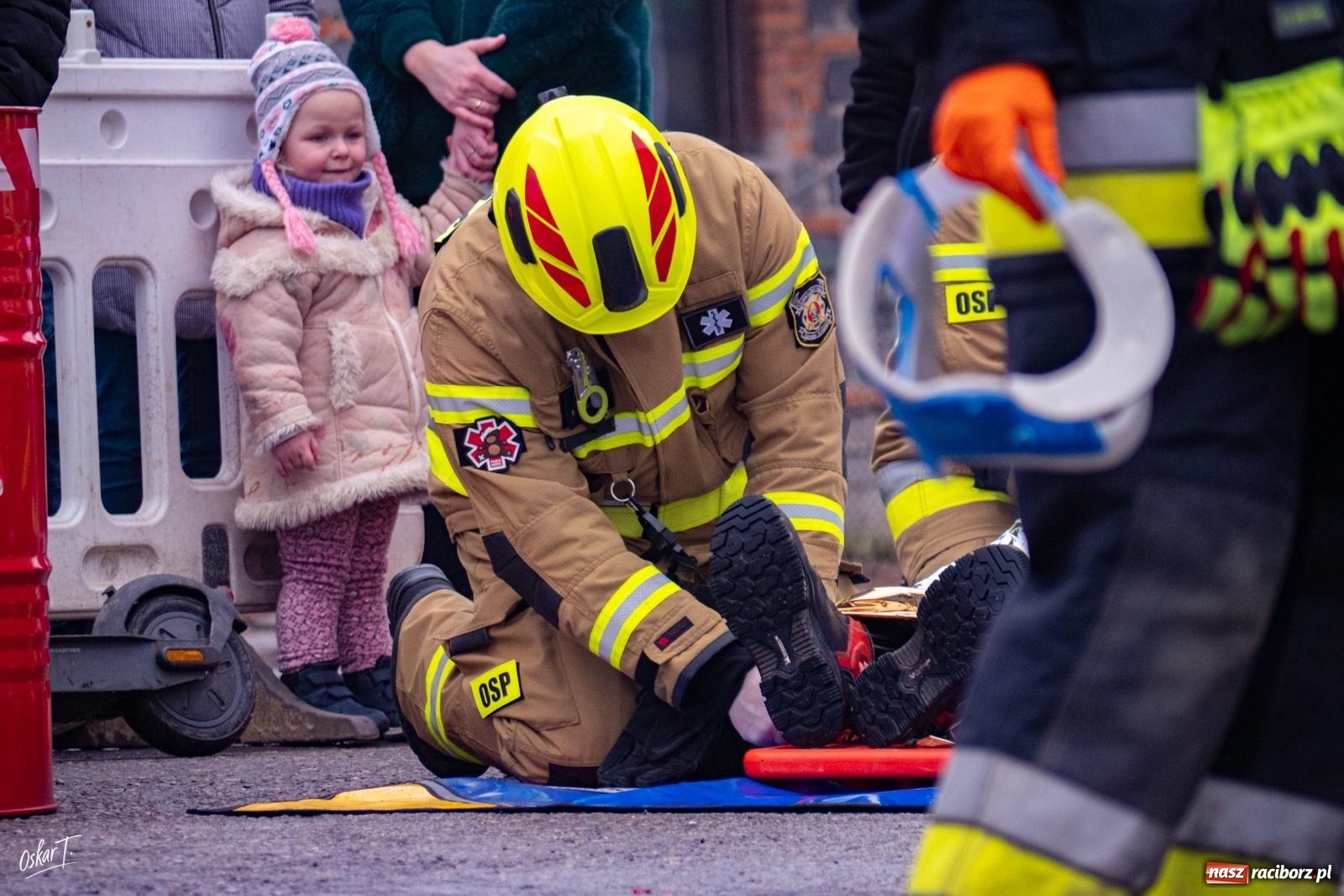 Zdjęcie w galerii na portalu naszraciborz.pl: Trzy OSP razem. Pokazy ratownictwa technicznego podczas finału WOŚP wiadomości z regionu