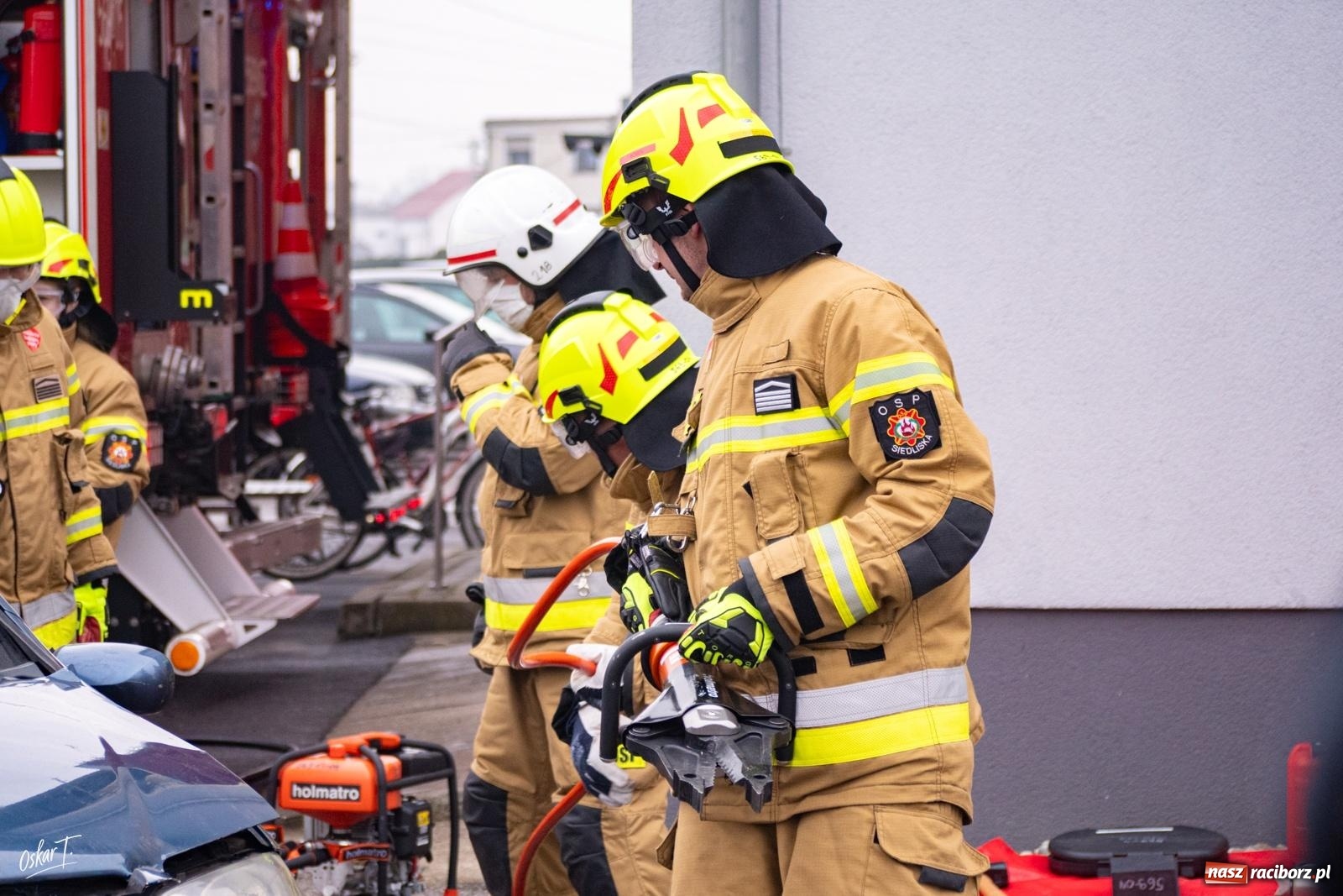 Zdjęcie w galerii na portalu naszraciborz.pl: Trzy OSP razem. Pokazy ratownictwa technicznego podczas finału WOŚP wiadomości z regionu