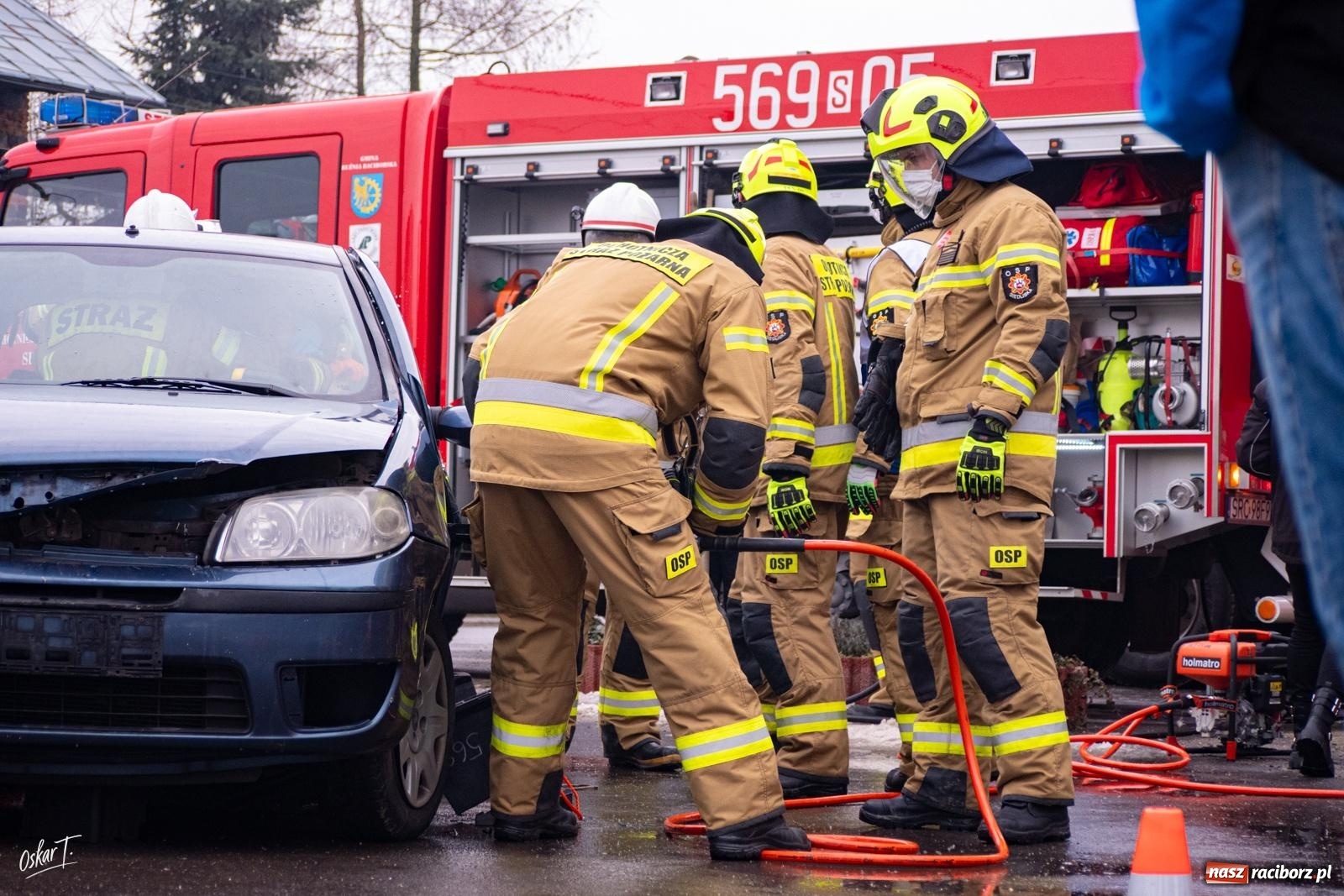 Zdjęcie w galerii na portalu naszraciborz.pl: Trzy OSP razem. Pokazy ratownictwa technicznego podczas finału WOŚP wiadomości z regionu