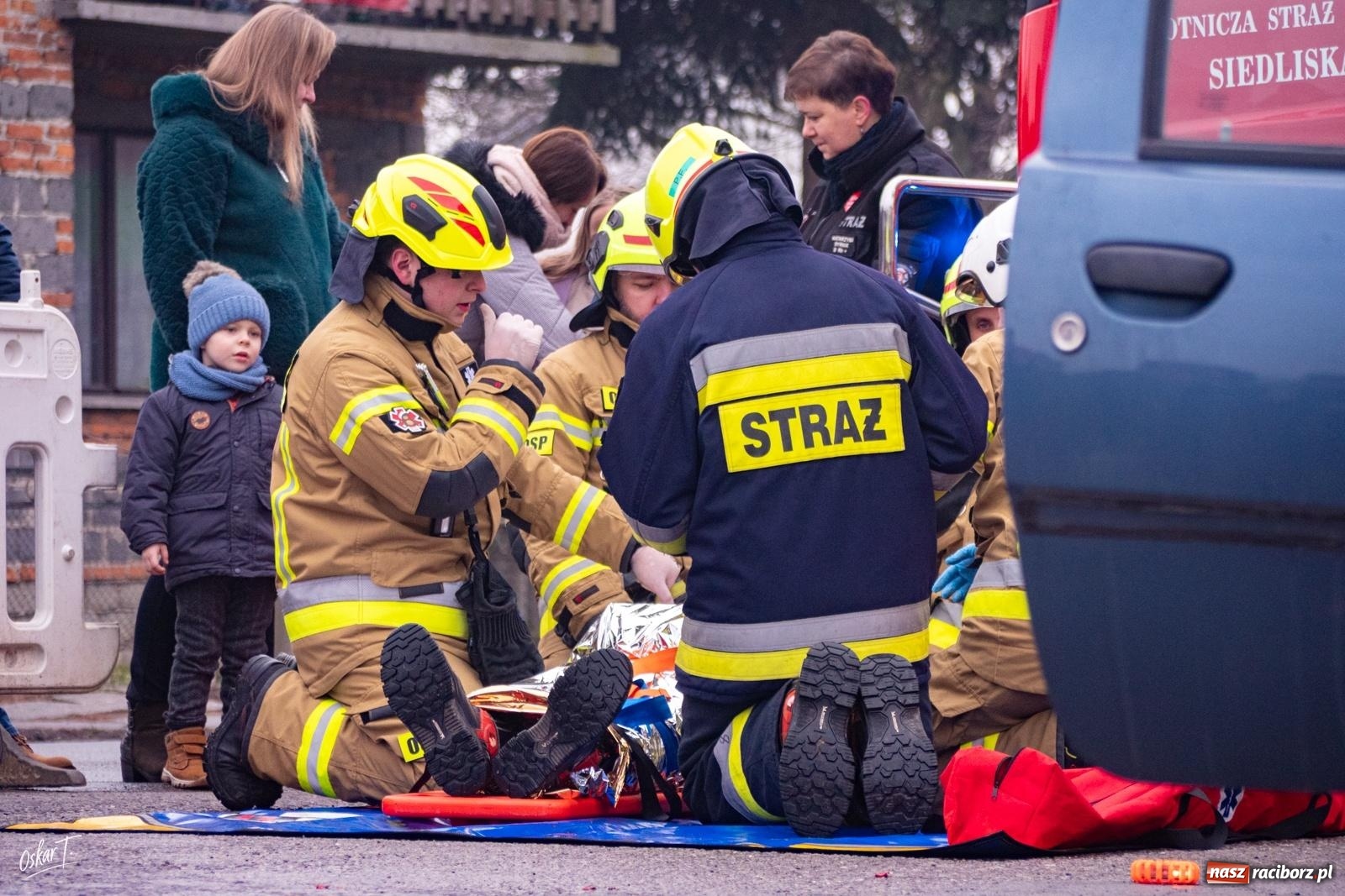 Zdjęcie w galerii na portalu naszraciborz.pl: Trzy OSP razem. Pokazy ratownictwa technicznego podczas finału WOŚP wiadomości z regionu