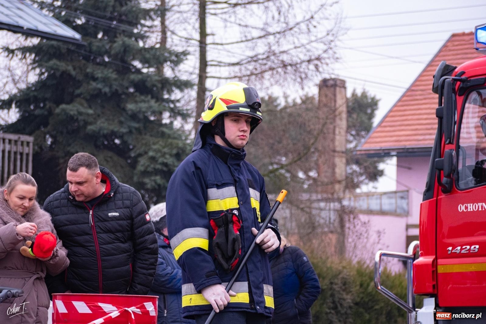 Zdjęcie w galerii na portalu naszraciborz.pl: Trzy OSP razem. Pokazy ratownictwa technicznego podczas finału WOŚP wiadomości z regionu
