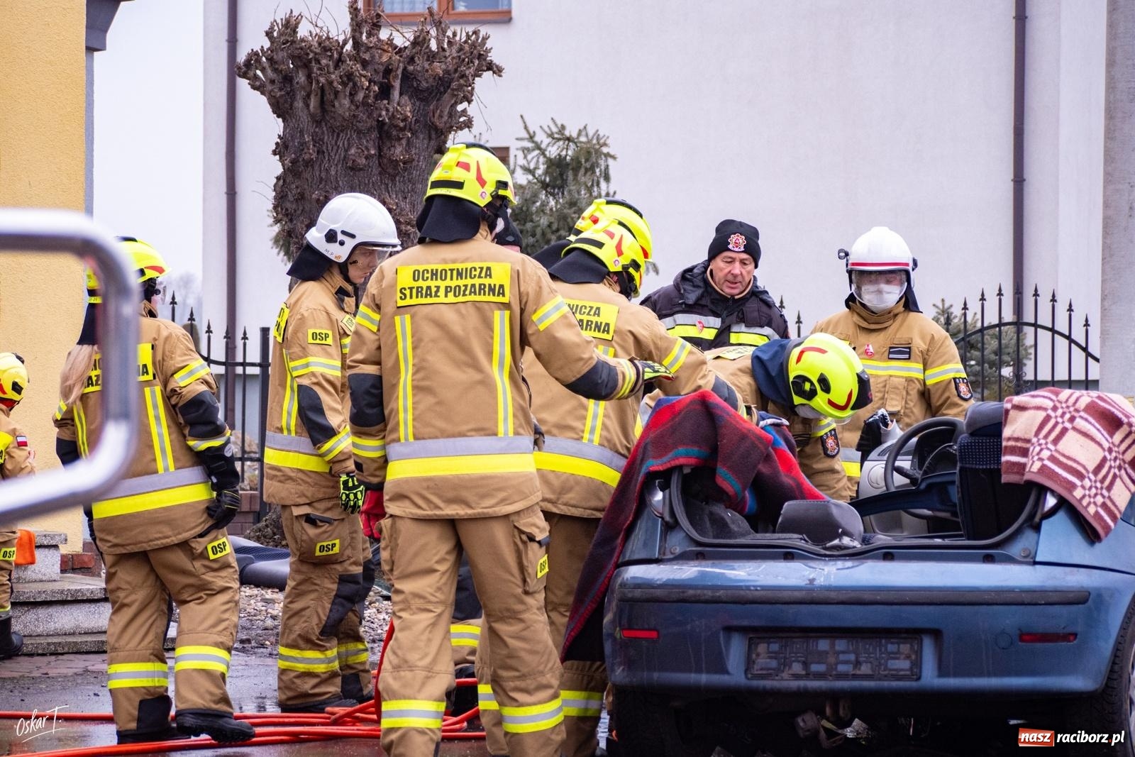Zdjęcie w galerii na portalu naszraciborz.pl: Trzy OSP razem. Pokazy ratownictwa technicznego podczas finału WOŚP wiadomości z regionu