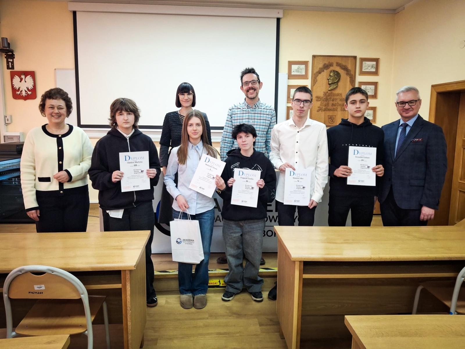 Zdjęcie w galerii na portalu naszraciborz.pl: XIX Konkurs Języka Angielskiego i Języka Niemieckiego w ANS w Raciborzu wiadomości z regionu