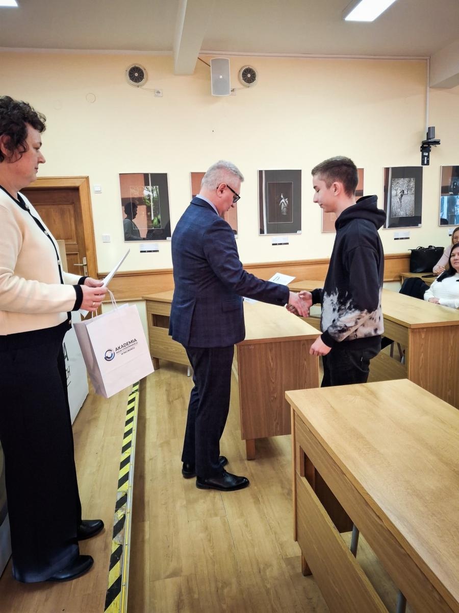 Zdjęcie w galerii na portalu naszraciborz.pl: XIX Konkurs Języka Angielskiego i Języka Niemieckiego w ANS w Raciborzu wiadomości z regionu