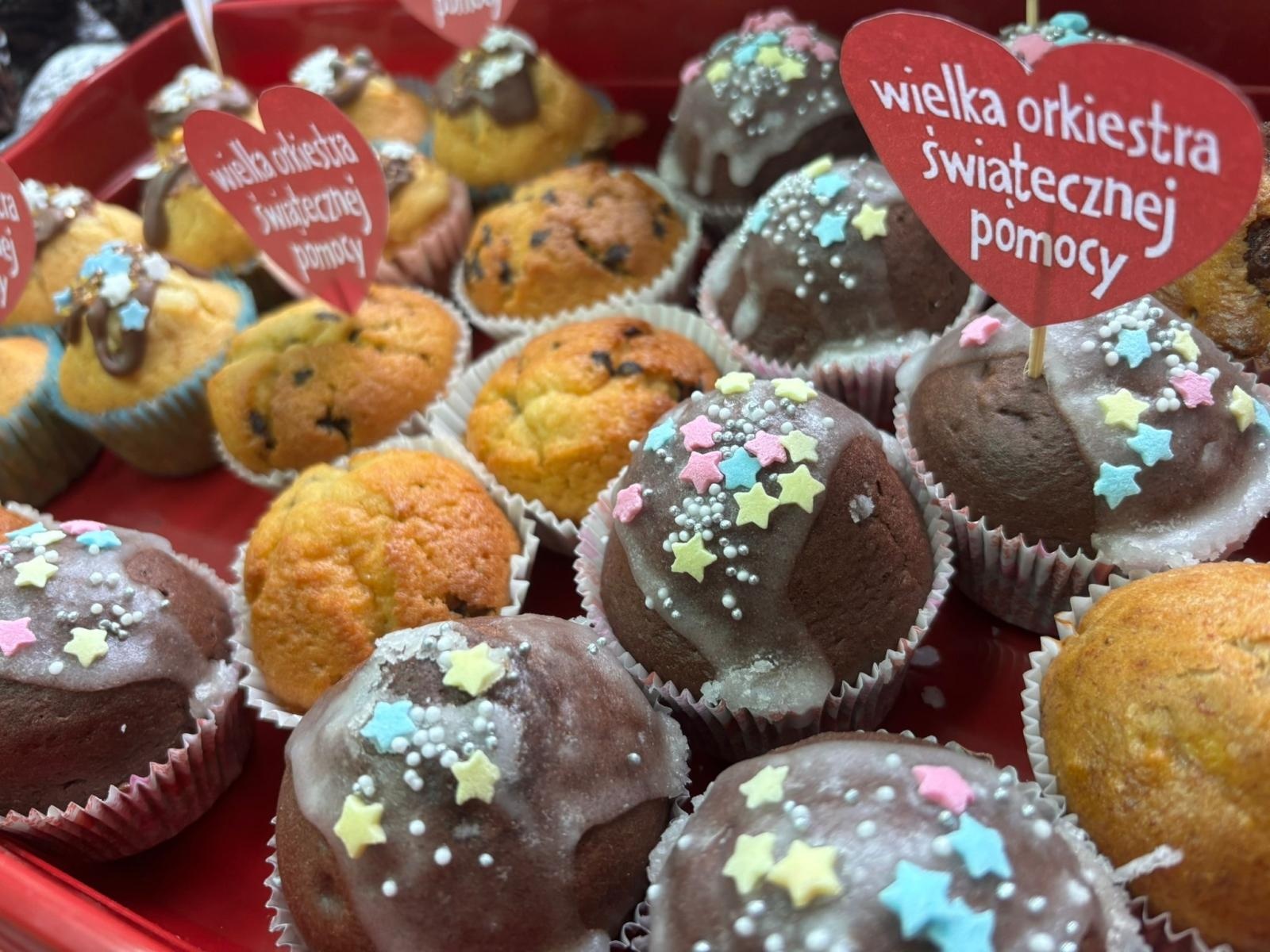 Zdjęcie w galerii na portalu naszraciborz.pl: Szkolna zbiórka WOŚP w Szkole Podstawowej nr 13 zakończona sukcesem wiadomości z regionu