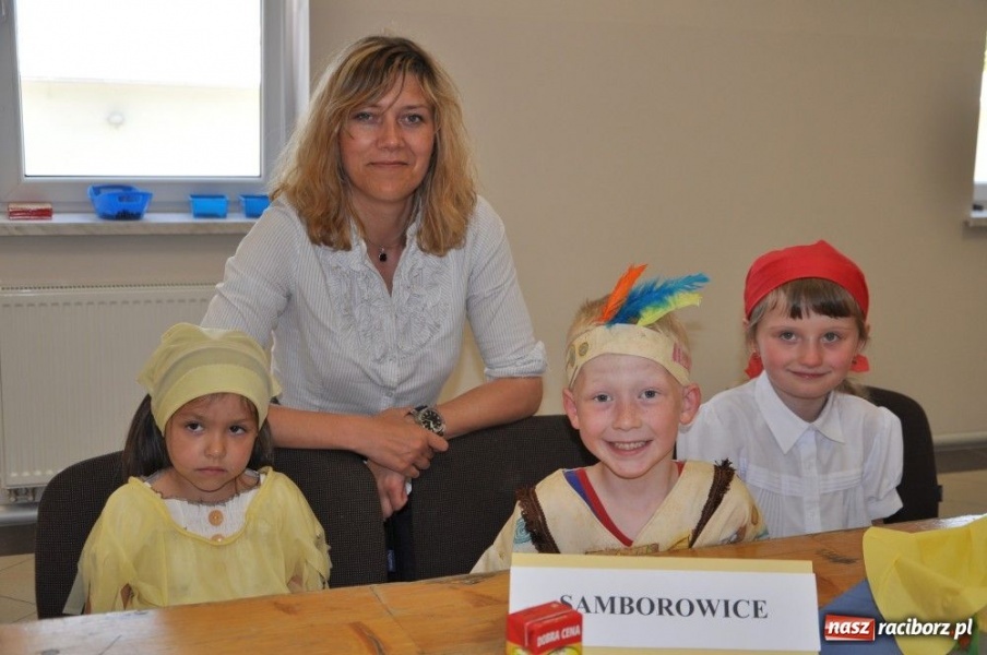 Zdjęcie w galerii na portalu naszraciborz.pl: Bajkowe spotkanie w Pietrowicach wiadomości z regionu