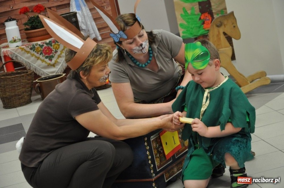 Zdjęcie w galerii na portalu naszraciborz.pl: Bajkowe spotkanie w Pietrowicach wiadomości z regionu
