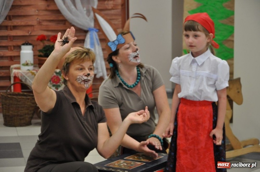 Zdjęcie w galerii na portalu naszraciborz.pl: Bajkowe spotkanie w Pietrowicach wiadomości z regionu