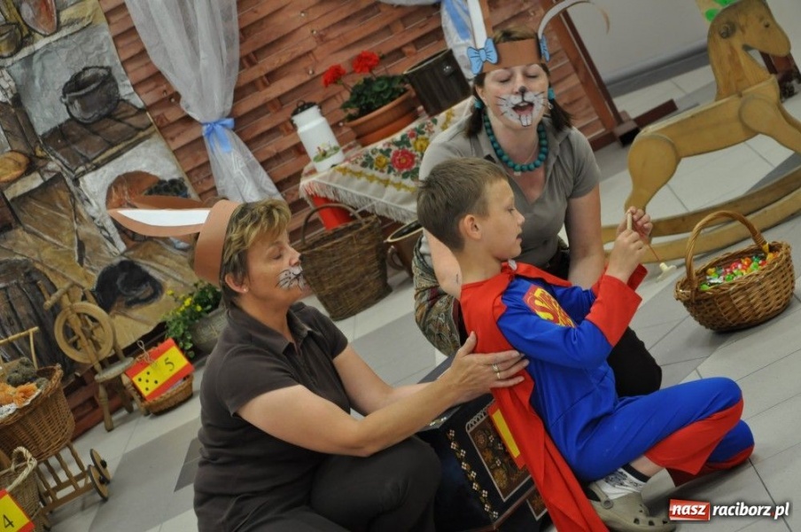 Zdjęcie w galerii na portalu naszraciborz.pl: Bajkowe spotkanie w Pietrowicach wiadomości z regionu