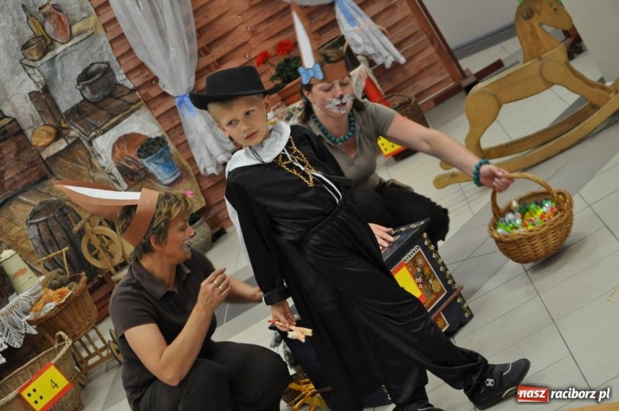 Zdjęcie w galerii na portalu naszraciborz.pl: Bajkowe spotkanie w Pietrowicach wiadomości z regionu