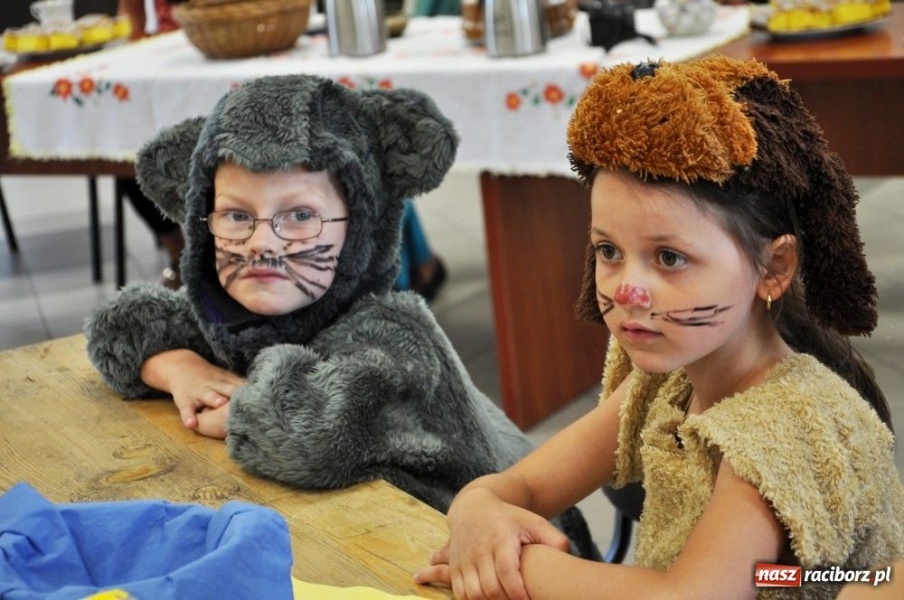 Zdjęcie w galerii na portalu naszraciborz.pl: Bajkowe spotkanie w Pietrowicach wiadomości z regionu