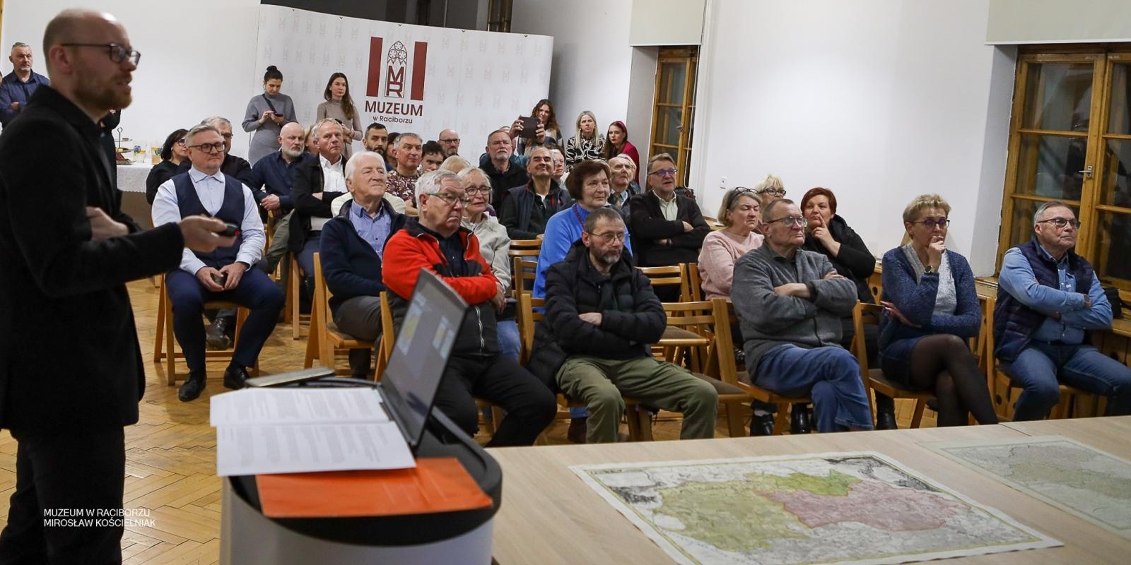 Zdjęcie w galerii na portalu naszraciborz.pl: Czwartkowe spotkania z zabytkami: Śląsk na dawnej kartografii wiadomości z regionu