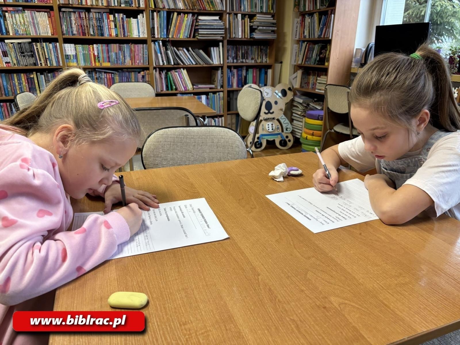 Zdjęcie w galerii na portalu naszraciborz.pl: Konkurs pięknego pisania w Ocicach wiadomości z regionu