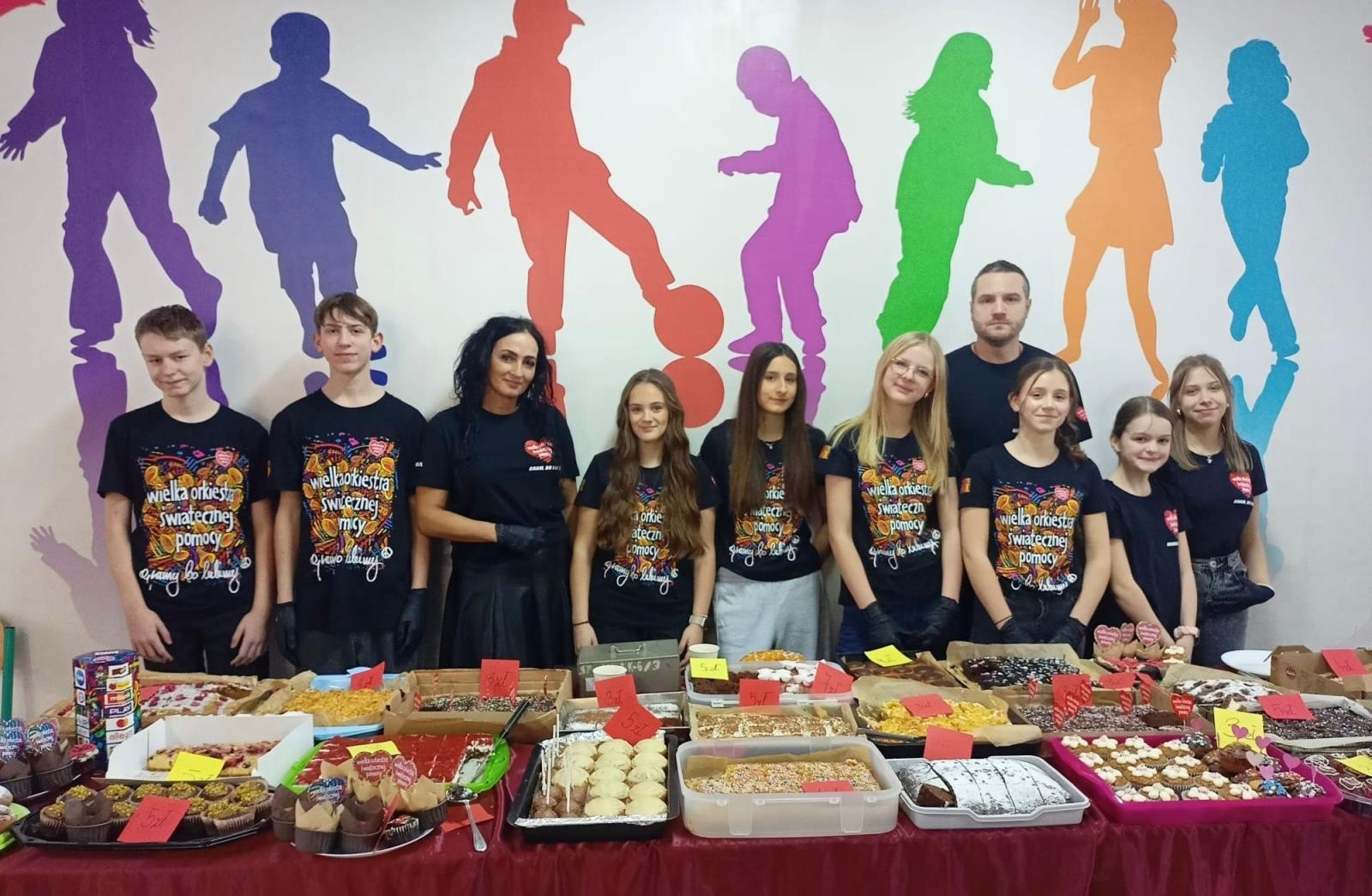 Zdjęcie w galerii na portalu naszraciborz.pl: Rekordowa zbiórka WOŚP w SP nr 1 w Raciborzu wiadomości z regionu