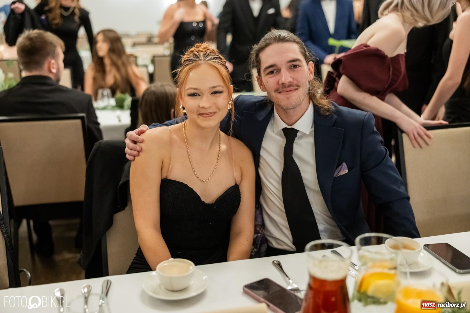 Zdjęcie w galerii na portalu naszraciborz.pl: ZSO nr 1 w Raciborzu po raz pierwszy bawi się na studniówce w Rudach [FOTO i WIDEO] wiadomości z regionu