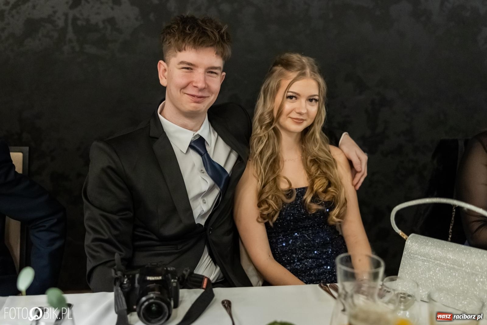 Zdjęcie w galerii na portalu naszraciborz.pl: ZSO nr 1 w Raciborzu po raz pierwszy bawi się na studniówce w Rudach [FOTO i WIDEO] wiadomości z regionu