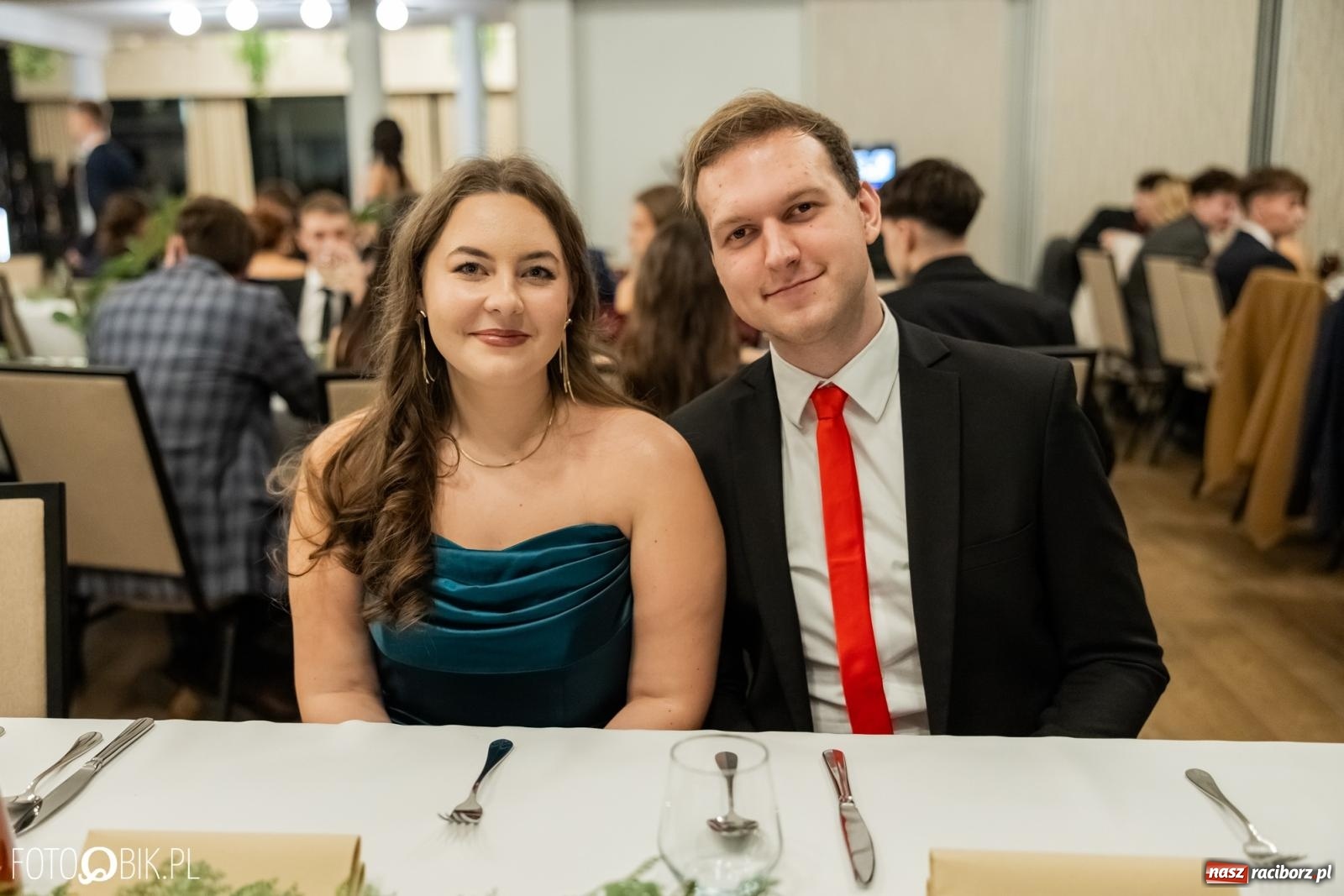 Zdjęcie w galerii na portalu naszraciborz.pl: ZSO nr 1 w Raciborzu po raz pierwszy bawi się na studniówce w Rudach [FOTO i WIDEO] wiadomości z regionu