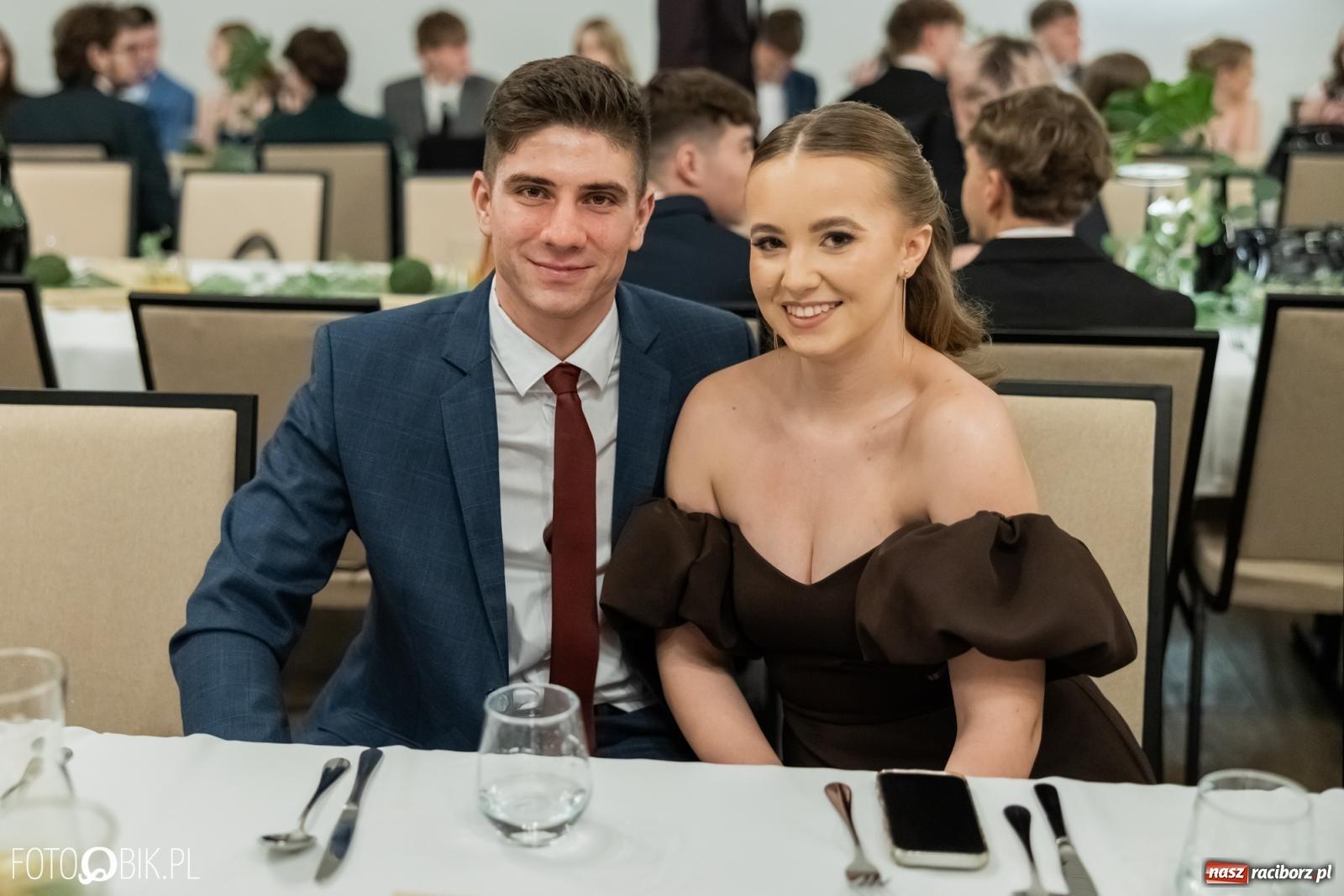 Zdjęcie w galerii na portalu naszraciborz.pl: ZSO nr 1 w Raciborzu po raz pierwszy bawi się na studniówce w Rudach [FOTO i WIDEO] wiadomości z regionu