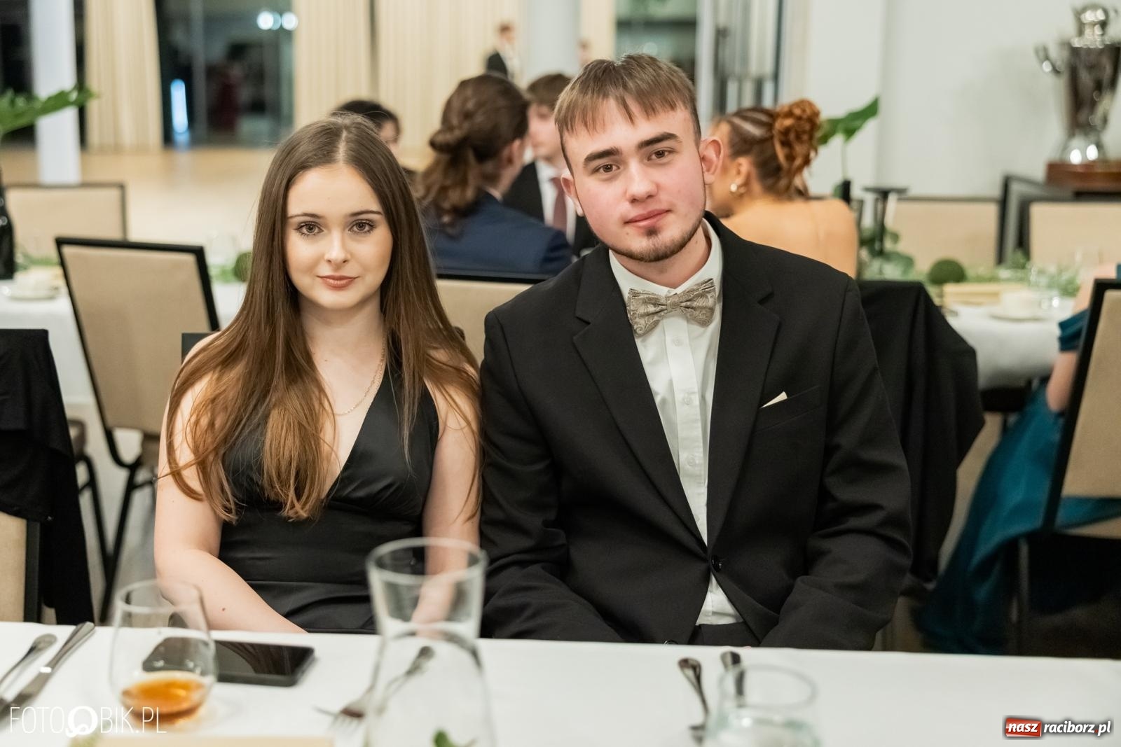 Zdjęcie w galerii na portalu naszraciborz.pl: ZSO nr 1 w Raciborzu po raz pierwszy bawi się na studniówce w Rudach [FOTO i WIDEO] wiadomości z regionu