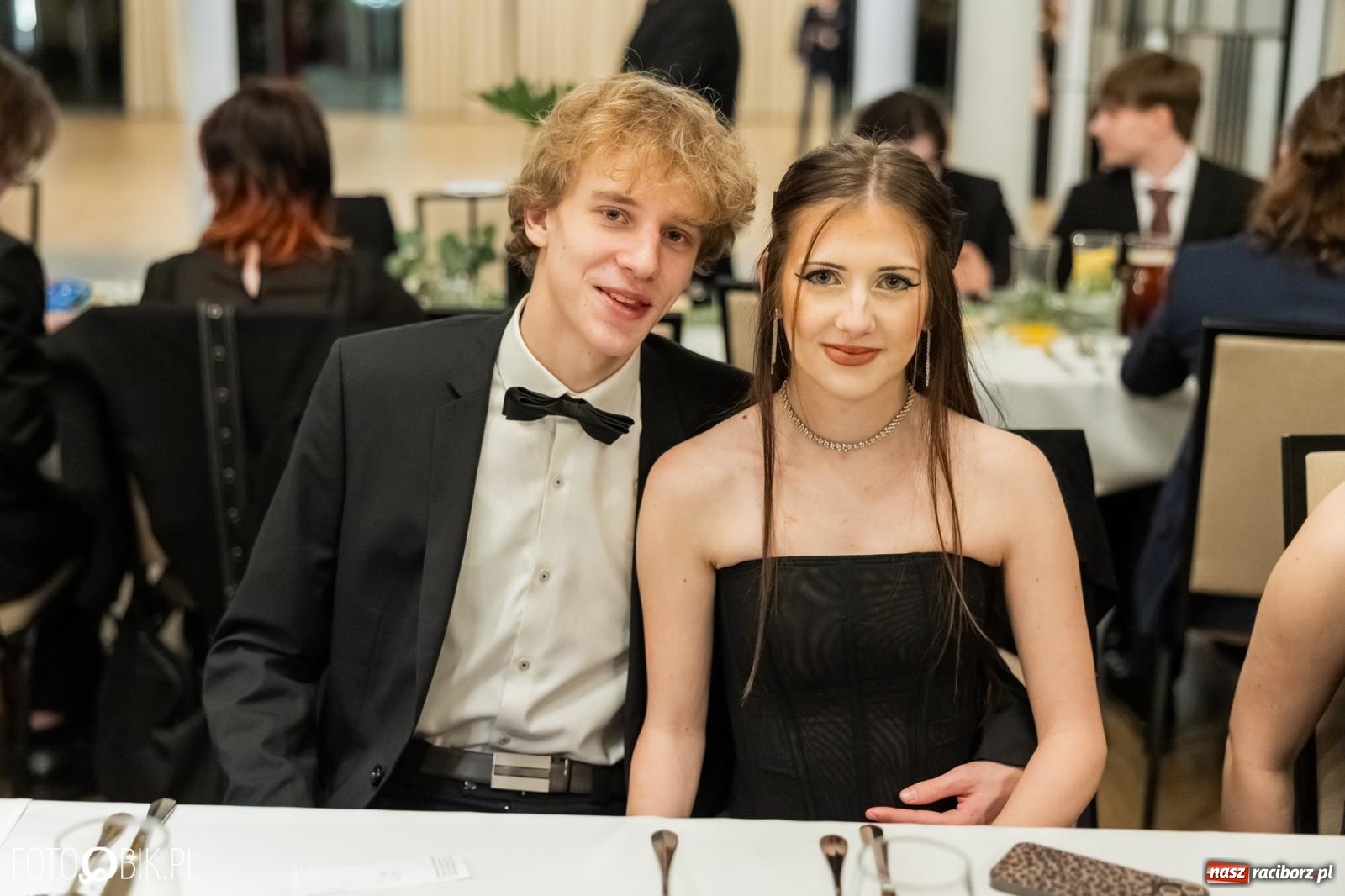 Zdjęcie w galerii na portalu naszraciborz.pl: ZSO nr 1 w Raciborzu po raz pierwszy bawi się na studniówce w Rudach [FOTO i WIDEO] wiadomości z regionu