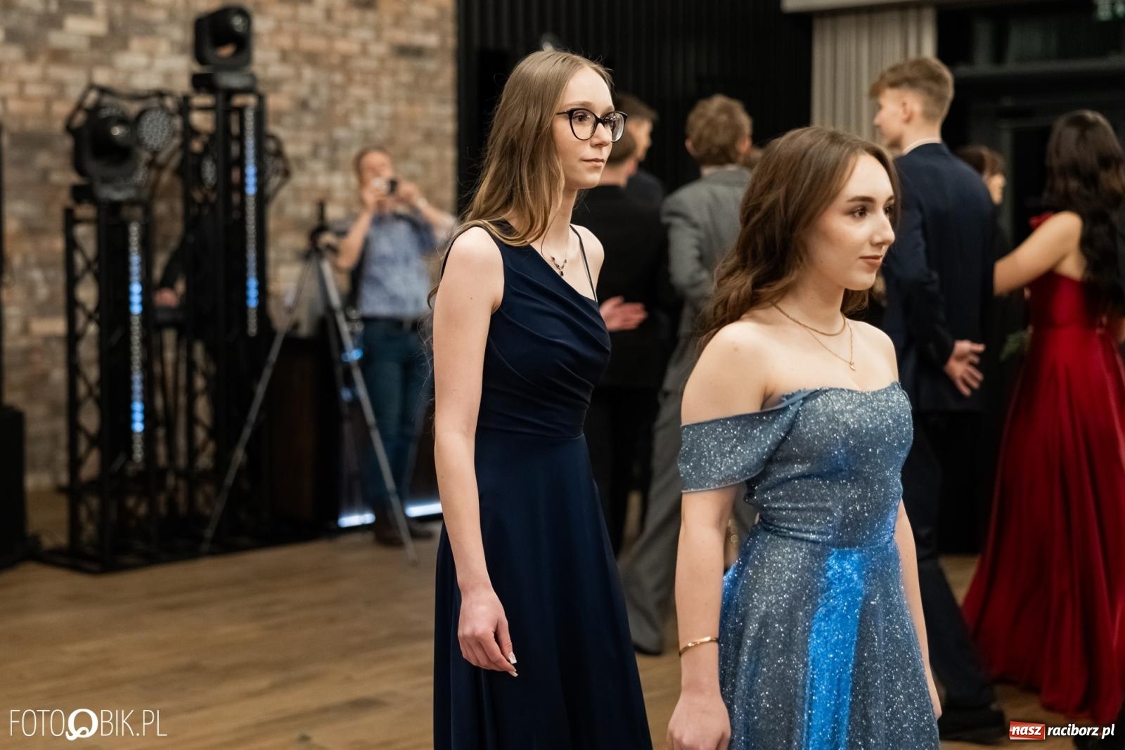 Zdjęcie w galerii na portalu naszraciborz.pl: ZSO nr 1 w Raciborzu po raz pierwszy bawi się na studniówce w Rudach [FOTO i WIDEO] wiadomości z regionu