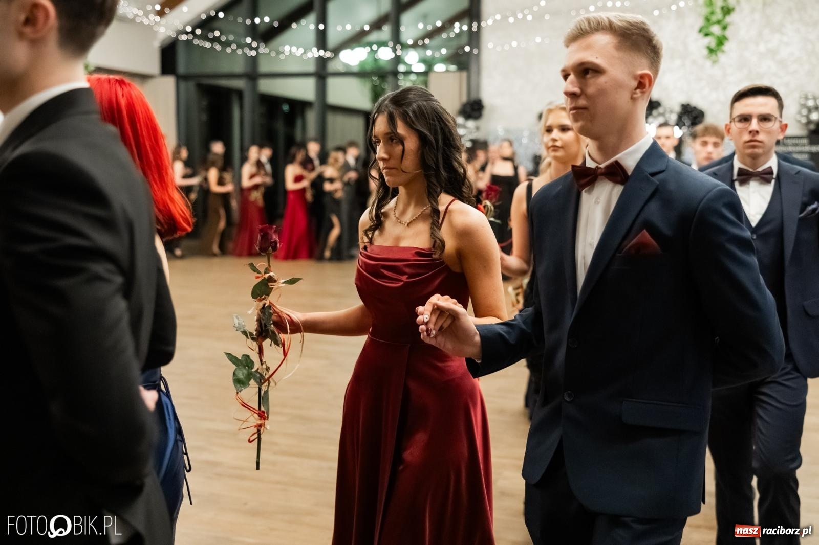 Zdjęcie w galerii na portalu naszraciborz.pl: ZSO nr 1 w Raciborzu po raz pierwszy bawi się na studniówce w Rudach [FOTO i WIDEO] wiadomości z regionu