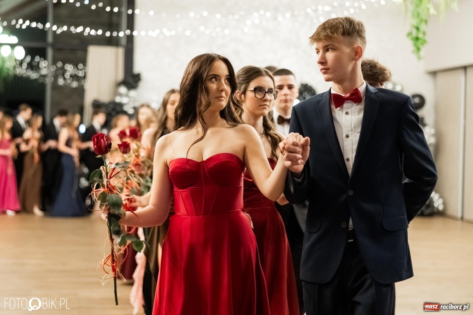 Zdjęcie w galerii na portalu naszraciborz.pl: ZSO nr 1 w Raciborzu po raz pierwszy bawi się na studniówce w Rudach [FOTO i WIDEO] wiadomości z regionu