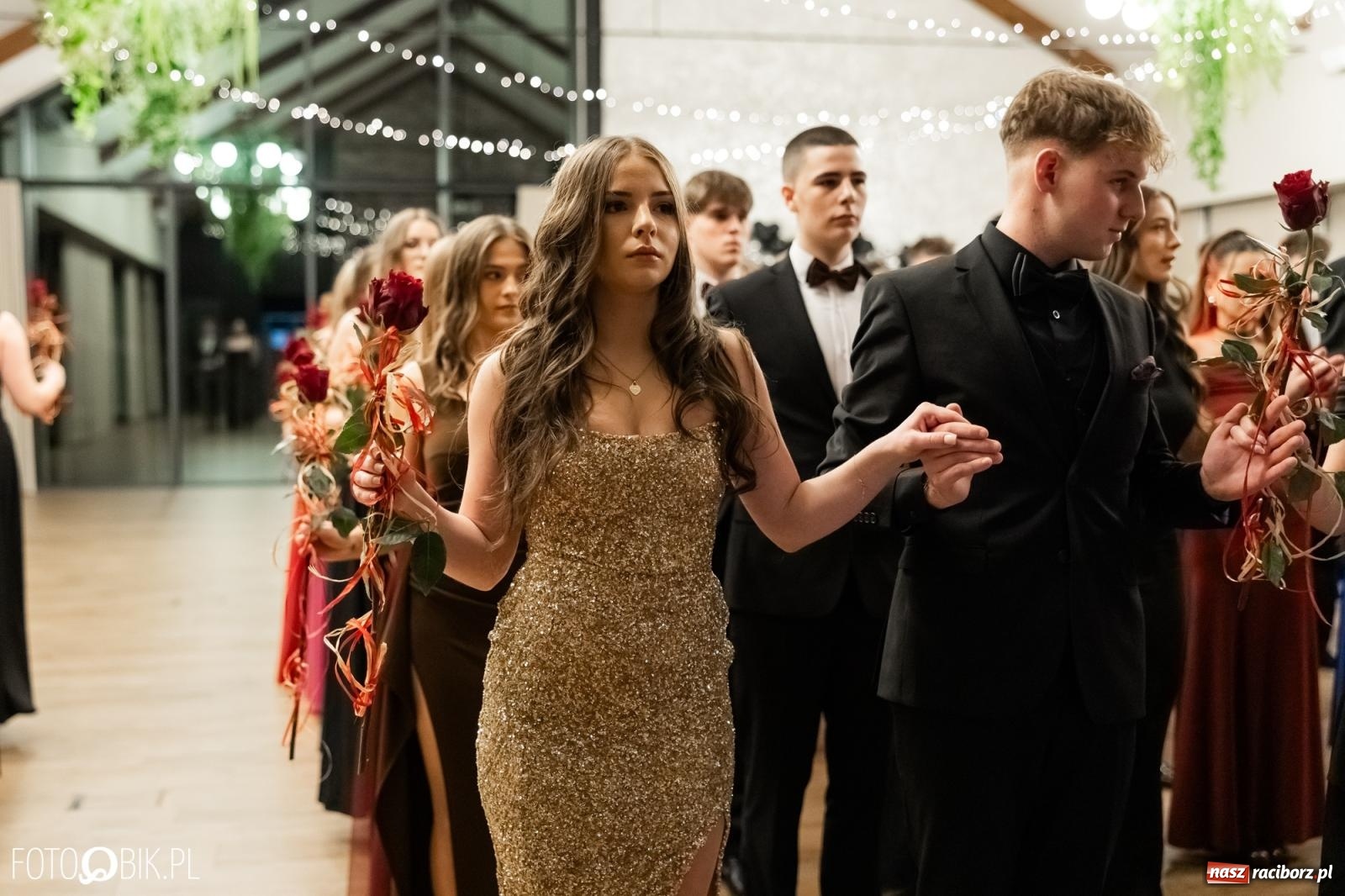 Zdjęcie w galerii na portalu naszraciborz.pl: ZSO nr 1 w Raciborzu po raz pierwszy bawi się na studniówce w Rudach [FOTO i WIDEO] wiadomości z regionu