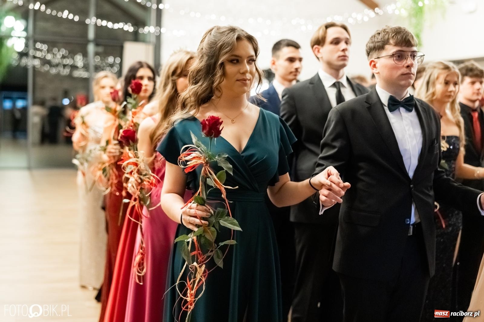 Zdjęcie w galerii na portalu naszraciborz.pl: ZSO nr 1 w Raciborzu po raz pierwszy bawi się na studniówce w Rudach [FOTO i WIDEO] wiadomości z regionu