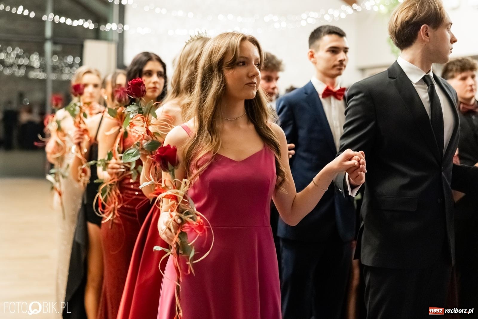 Zdjęcie w galerii na portalu naszraciborz.pl: ZSO nr 1 w Raciborzu po raz pierwszy bawi się na studniówce w Rudach [FOTO i WIDEO] wiadomości z regionu