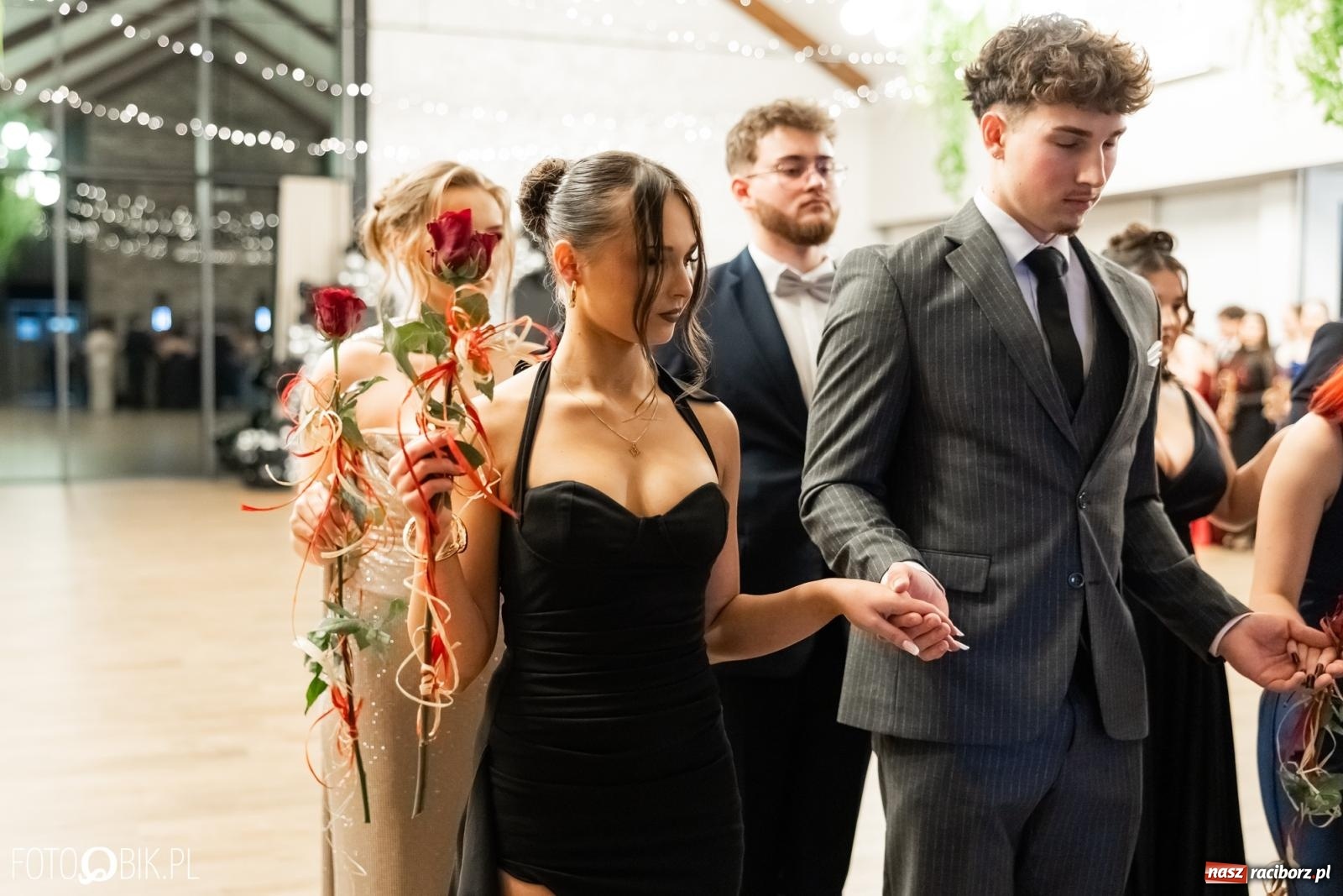 Zdjęcie w galerii na portalu naszraciborz.pl: ZSO nr 1 w Raciborzu po raz pierwszy bawi się na studniówce w Rudach [FOTO i WIDEO] wiadomości z regionu