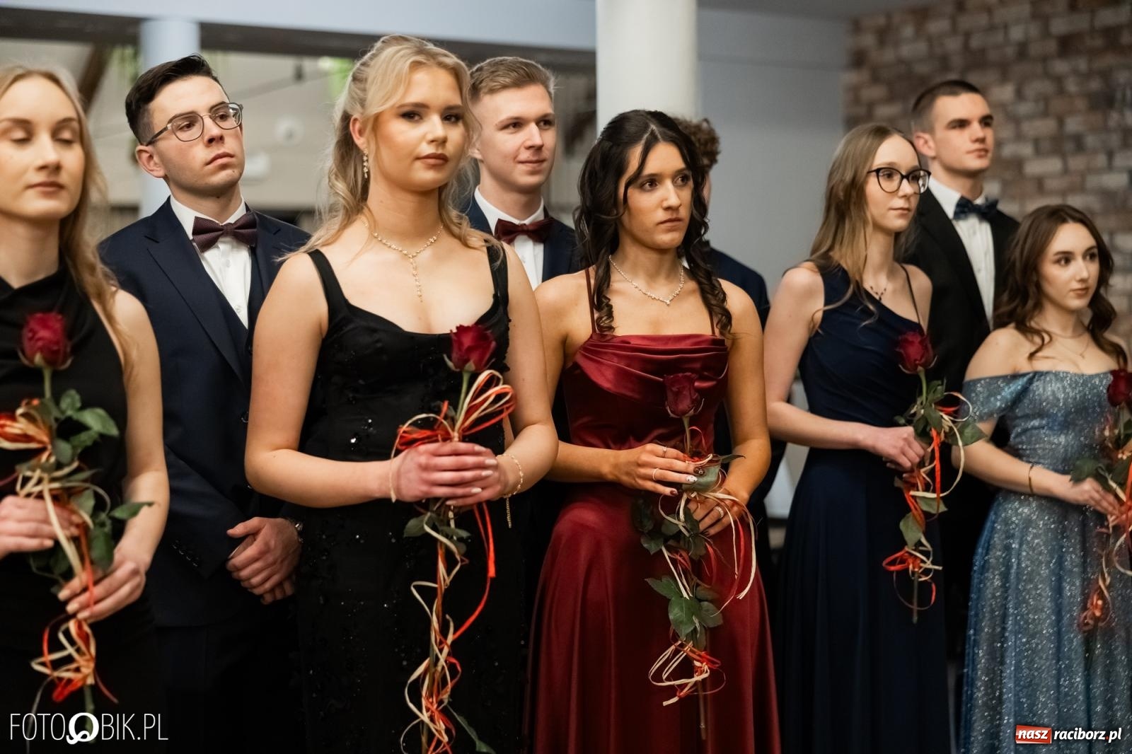 Zdjęcie w galerii na portalu naszraciborz.pl: ZSO nr 1 w Raciborzu po raz pierwszy bawi się na studniówce w Rudach [FOTO i WIDEO] wiadomości z regionu