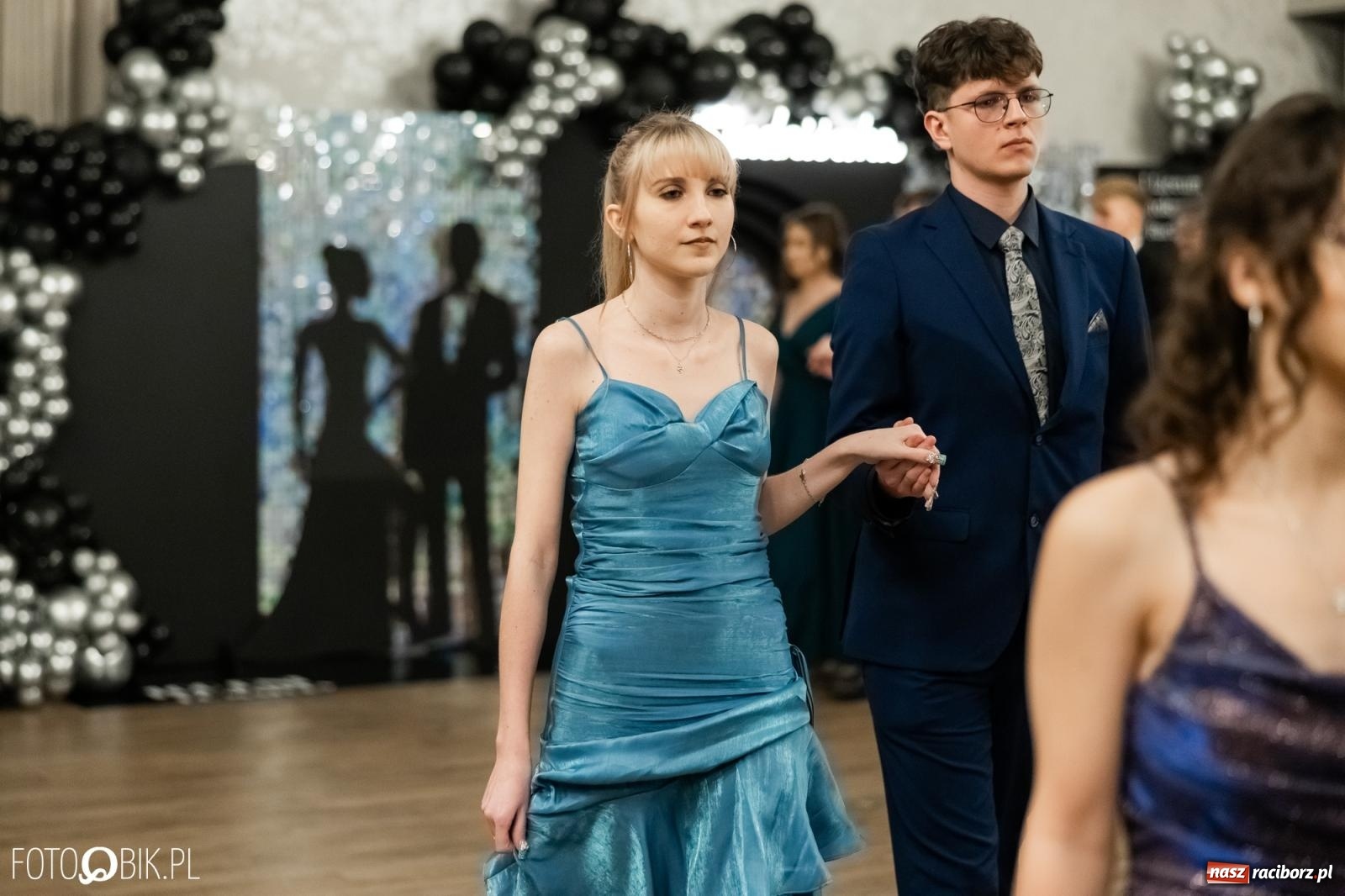 Zdjęcie w galerii na portalu naszraciborz.pl: ZSO nr 1 w Raciborzu po raz pierwszy bawi się na studniówce w Rudach [FOTO i WIDEO] wiadomości z regionu