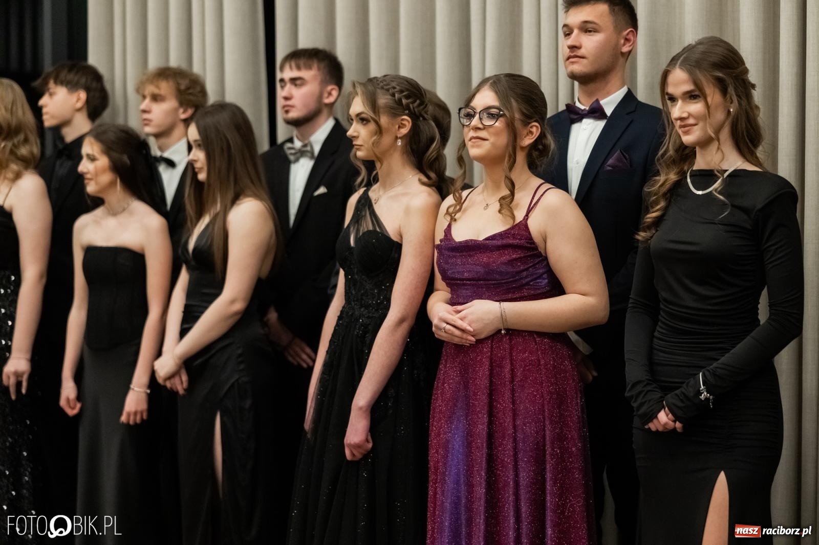 Zdjęcie w galerii na portalu naszraciborz.pl: ZSO nr 1 w Raciborzu po raz pierwszy bawi się na studniówce w Rudach [FOTO i WIDEO] wiadomości z regionu