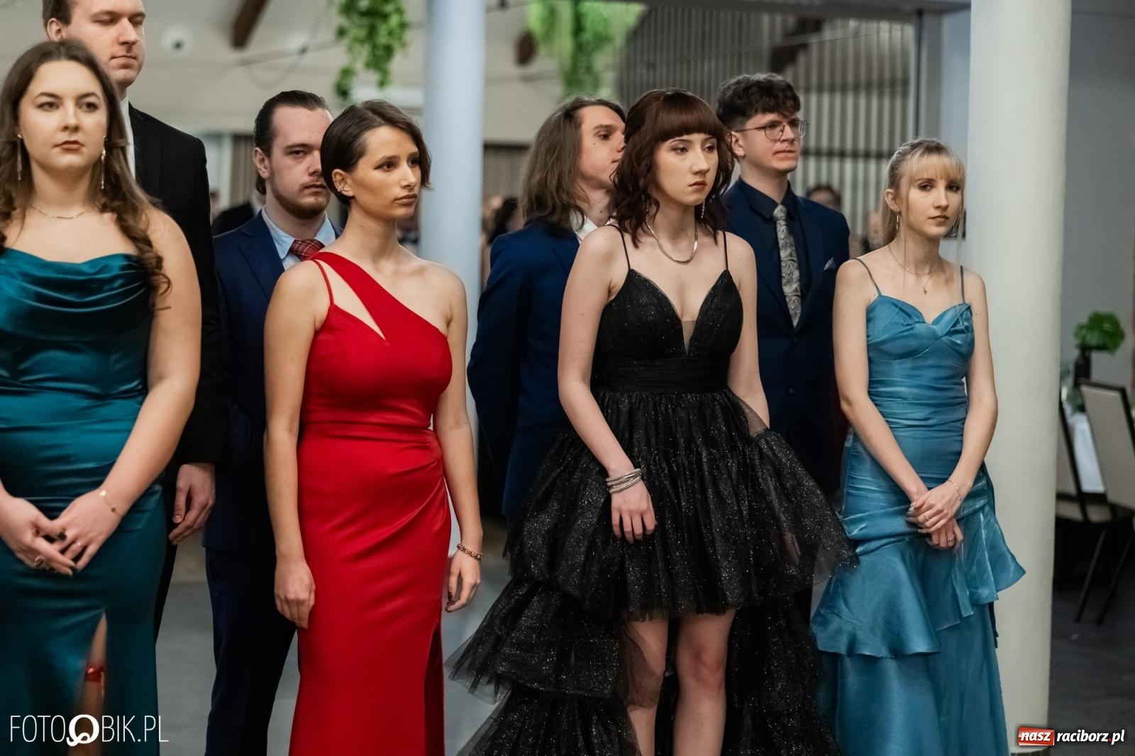 Zdjęcie w galerii na portalu naszraciborz.pl: ZSO nr 1 w Raciborzu po raz pierwszy bawi się na studniówce w Rudach [FOTO i WIDEO] wiadomości z regionu