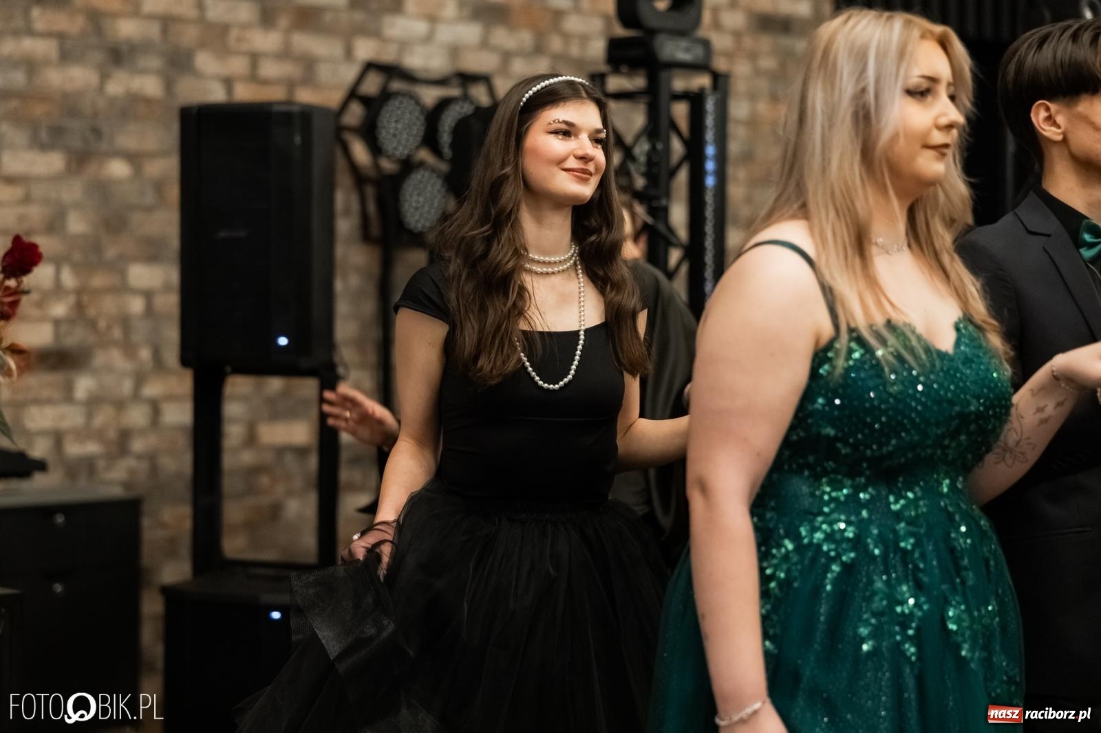 Zdjęcie w galerii na portalu naszraciborz.pl: ZSO nr 1 w Raciborzu po raz pierwszy bawi się na studniówce w Rudach [FOTO i WIDEO] wiadomości z regionu