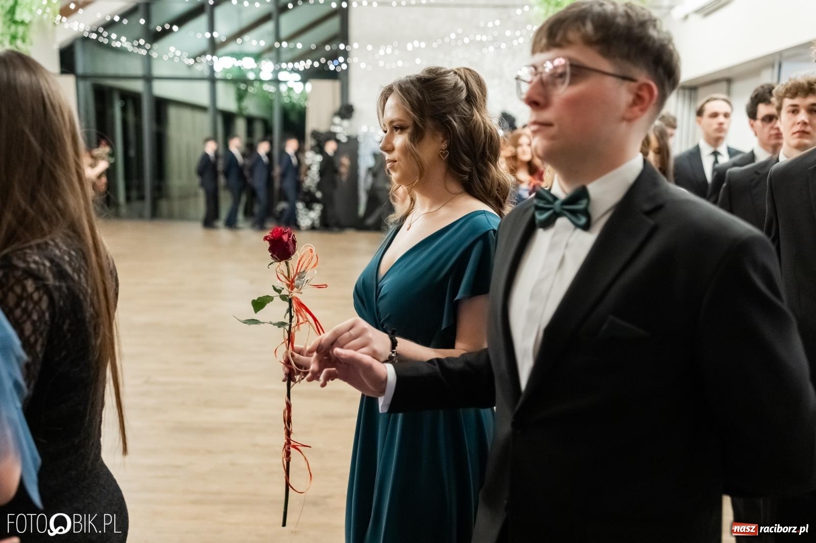 Zdjęcie w galerii na portalu naszraciborz.pl: ZSO nr 1 w Raciborzu po raz pierwszy bawi się na studniówce w Rudach [FOTO i WIDEO] wiadomości z regionu