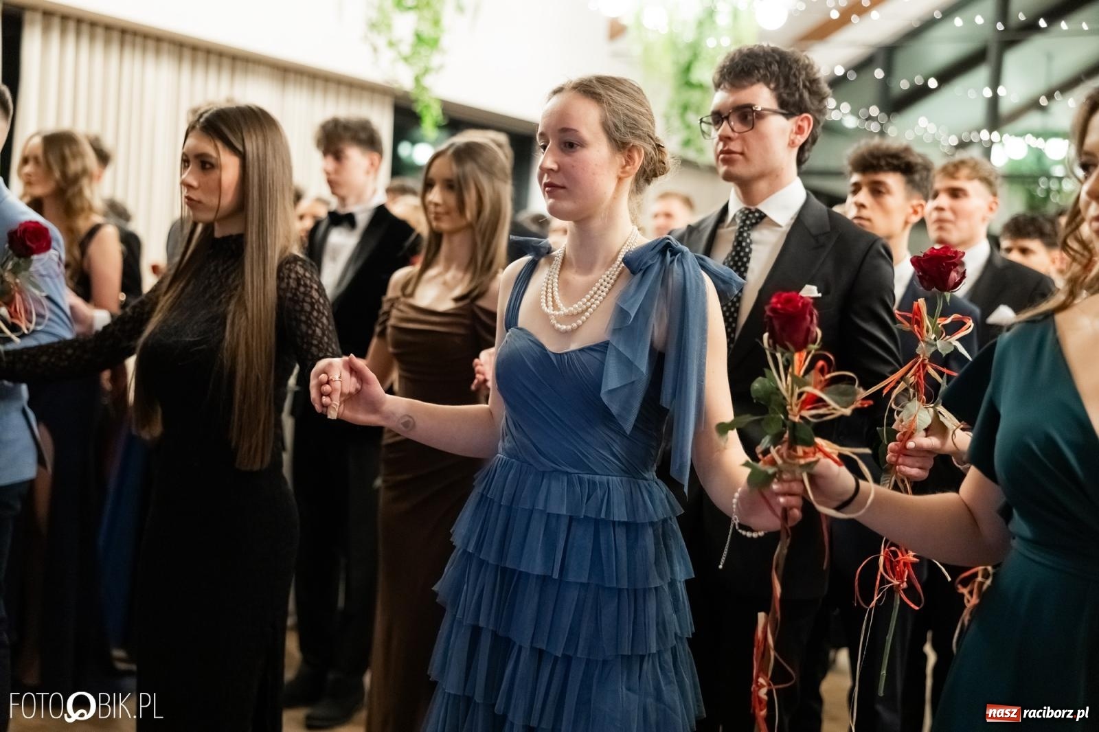 Zdjęcie w galerii na portalu naszraciborz.pl: ZSO nr 1 w Raciborzu po raz pierwszy bawi się na studniówce w Rudach [FOTO i WIDEO] wiadomości z regionu