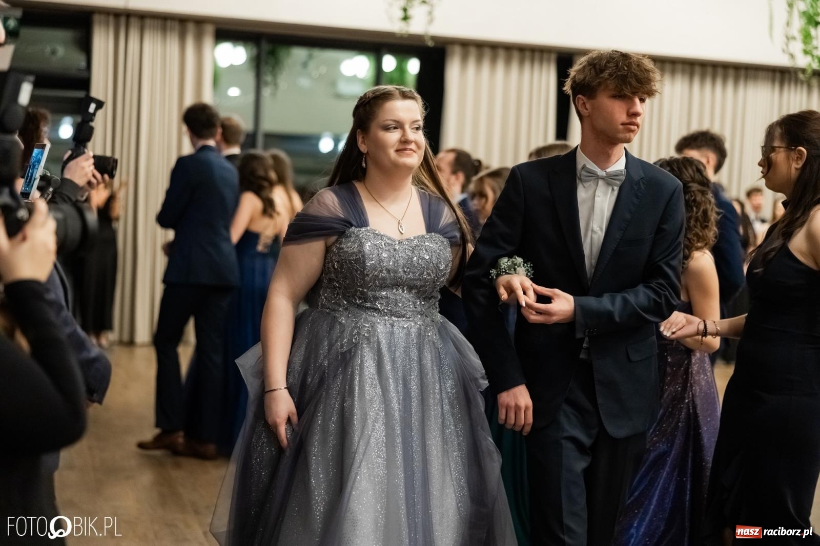 Zdjęcie w galerii na portalu naszraciborz.pl: ZSO nr 1 w Raciborzu po raz pierwszy bawi się na studniówce w Rudach [FOTO i WIDEO] wiadomości z regionu