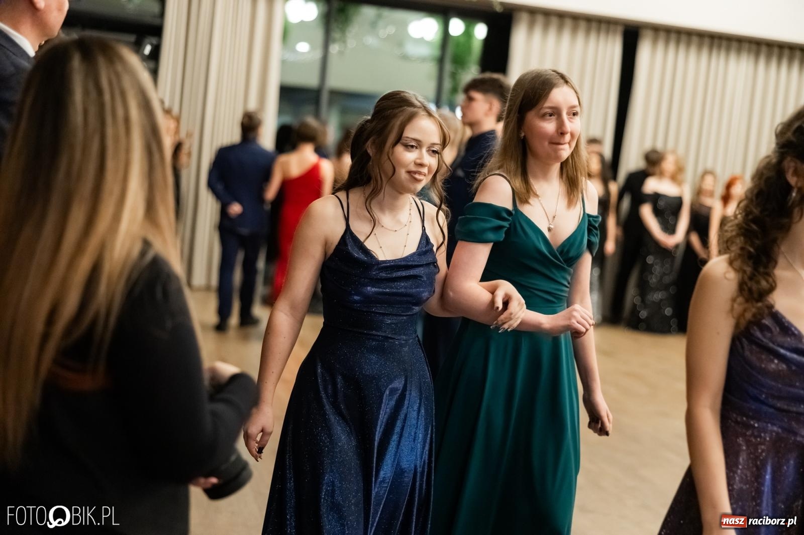 Zdjęcie w galerii na portalu naszraciborz.pl: ZSO nr 1 w Raciborzu po raz pierwszy bawi się na studniówce w Rudach [FOTO i WIDEO] wiadomości z regionu