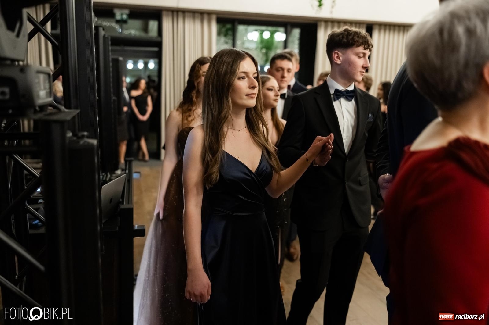 Zdjęcie w galerii na portalu naszraciborz.pl: ZSO nr 1 w Raciborzu po raz pierwszy bawi się na studniówce w Rudach [FOTO i WIDEO] wiadomości z regionu