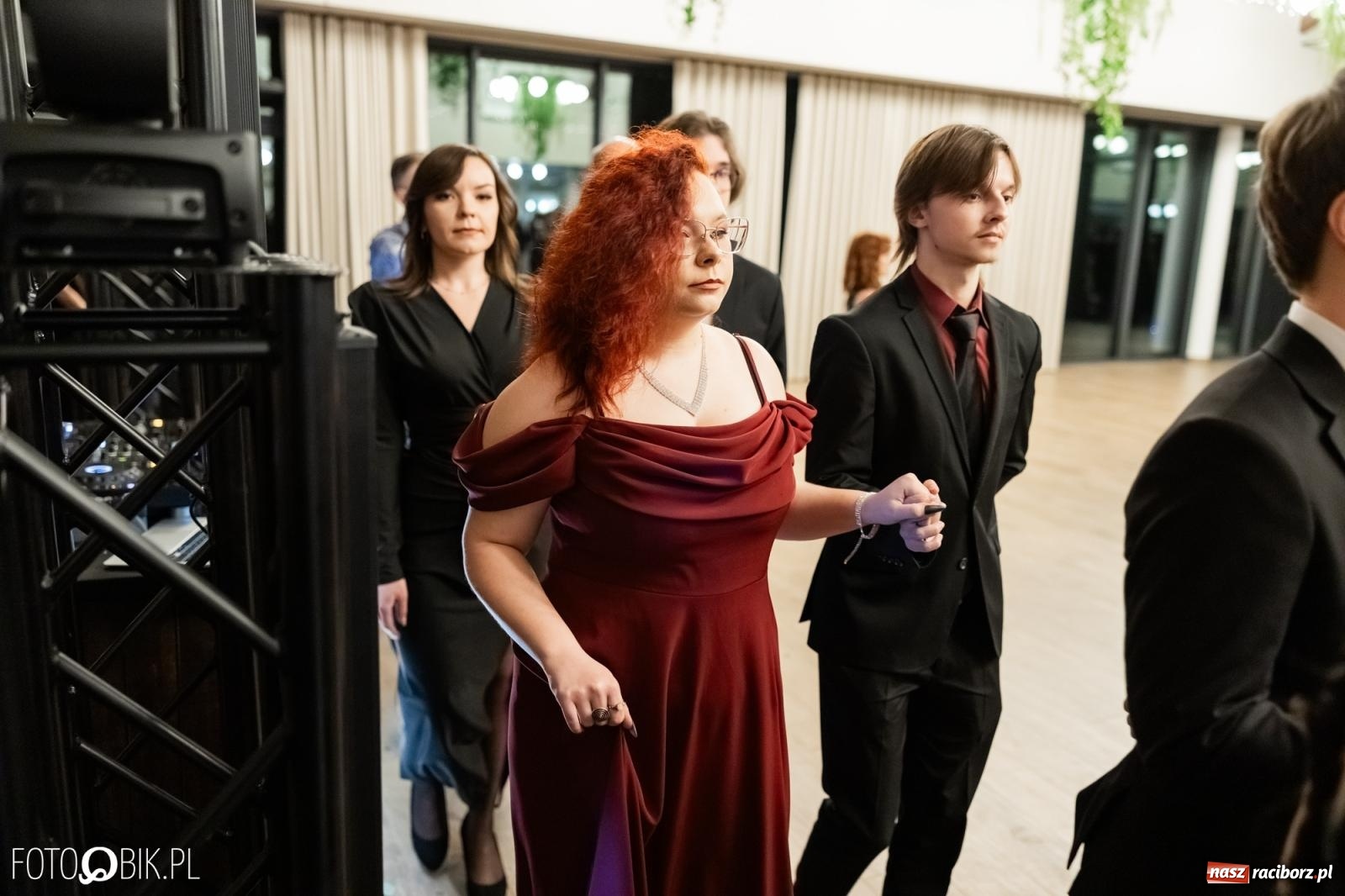 Zdjęcie w galerii na portalu naszraciborz.pl: ZSO nr 1 w Raciborzu po raz pierwszy bawi się na studniówce w Rudach [FOTO i WIDEO] wiadomości z regionu