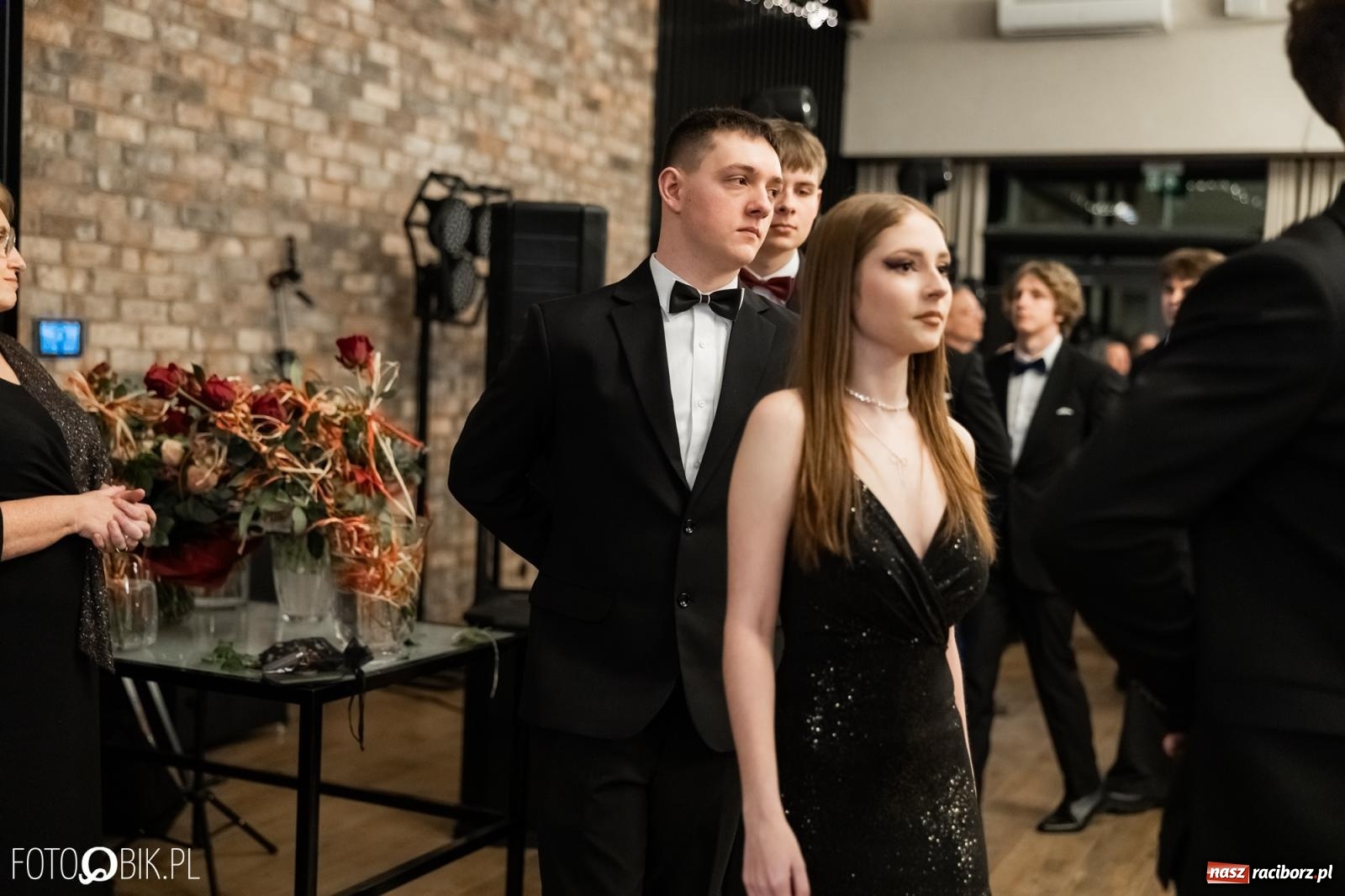 Zdjęcie w galerii na portalu naszraciborz.pl: ZSO nr 1 w Raciborzu po raz pierwszy bawi się na studniówce w Rudach [FOTO i WIDEO] wiadomości z regionu