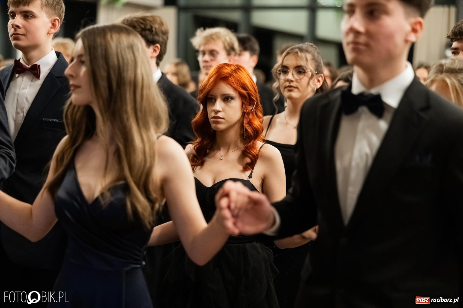 Zdjęcie w galerii na portalu naszraciborz.pl: ZSO nr 1 w Raciborzu po raz pierwszy bawi się na studniówce w Rudach [FOTO i WIDEO] wiadomości z regionu