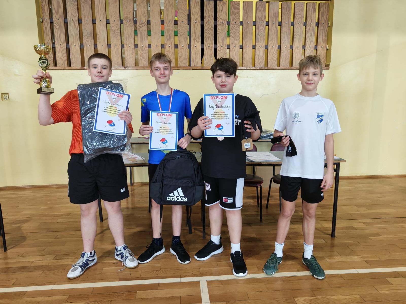 Zdjęcie w galerii na portalu naszraciborz.pl: Turniej tenisa stołowego o puchar wójta gminy Nędza z rekordową frekwencją wiadomości z regionu